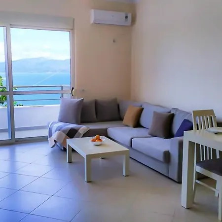 Blue Sea Apartment